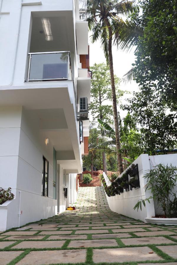 Thenmala Hormuz Inn Kolattupuzha Exteriér fotografie